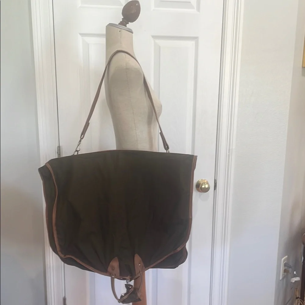Vintage 1970’s Garment Bag travel hanging folding exterior zipper handles Brown